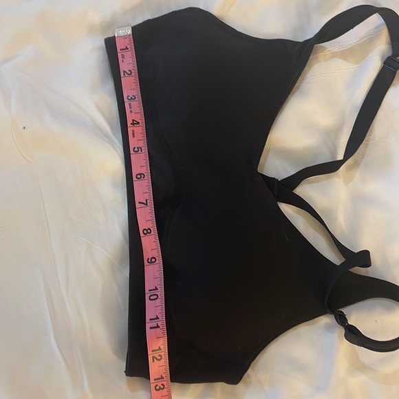 LUCY Black high impact adjustable strap sports bra w/Removable pads - Picture 7 of 7